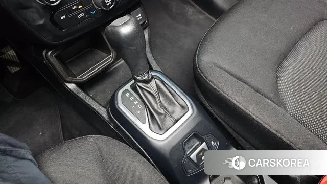Jeep Renegade id 3101516 из Кореи 19