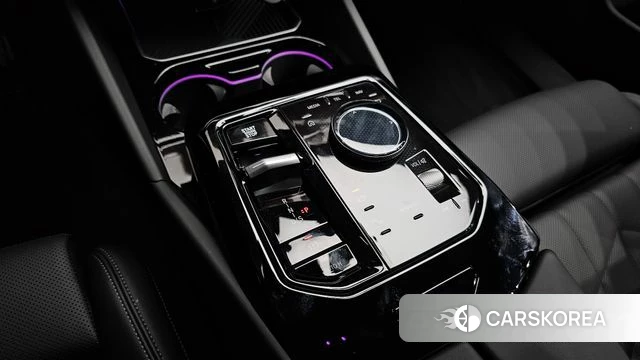 BMW 5 Series (G60) id 4229813 из Кореи 19