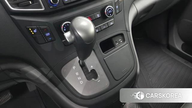Hyundai The New Grand Starex id 4285633 из Кореи 19