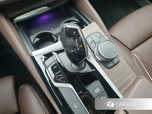 BMW 5 Series (G30) id 3060495 из Кореи 19