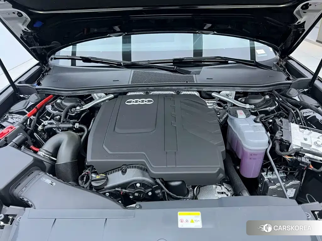 Audi A6L id 4559644 из Китая 32