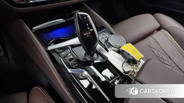 BMW 5 Series (G30) id 3006990 из Кореи 19