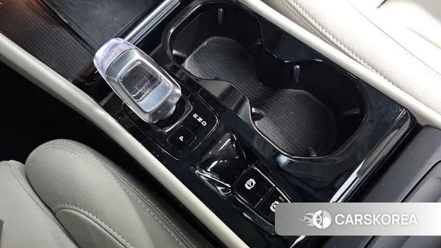 Volvo XC40 id 3347386 из Кореи 19