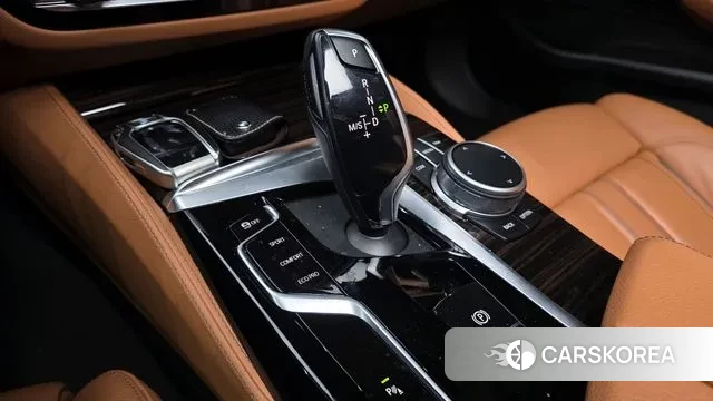 BMW 5 Series (G30) id 3361068 из Кореи 19