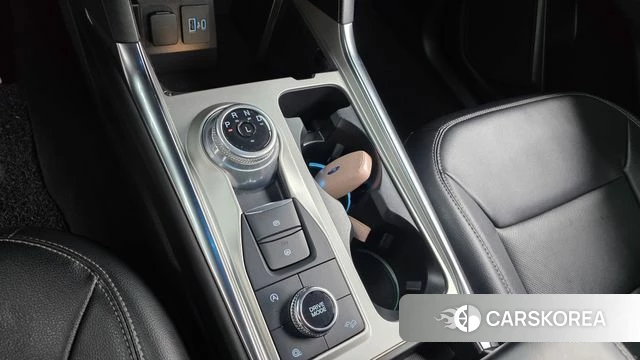 Ford Explorer 6th Generation id 4542100 из Кореи 32