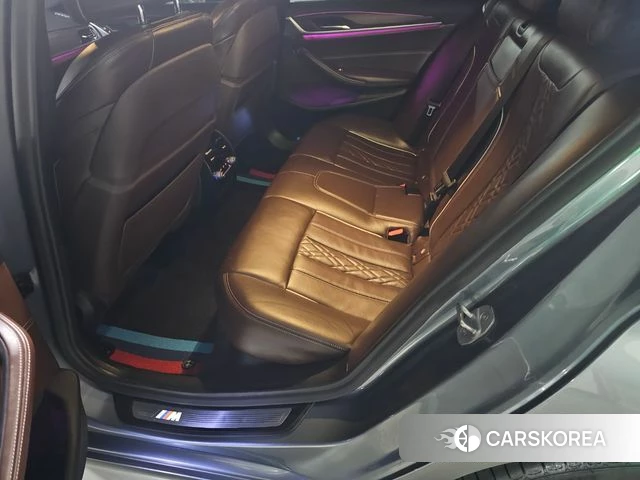 BMW 5 Series (G30) id 3885947 из Кореи 19