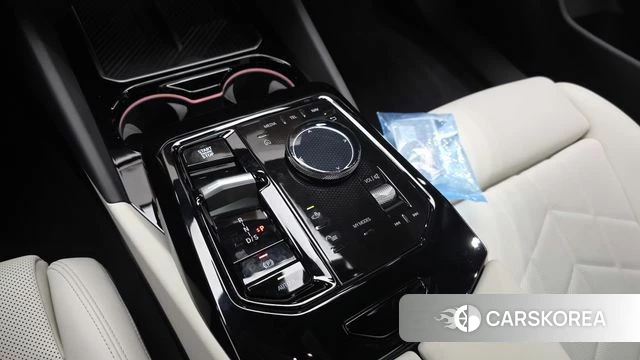 BMW 5 Series (G60) id 4539553 из Кореи 32