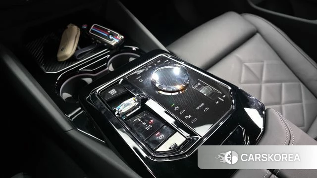 BMW 5 Series (G60) id 3921624 из Кореи 19