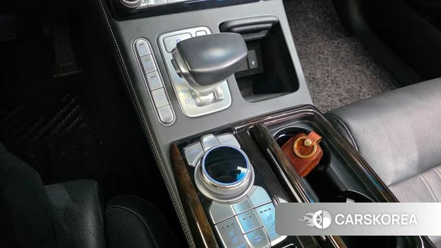 Genesis G90 id 4856262 из Кореи 19