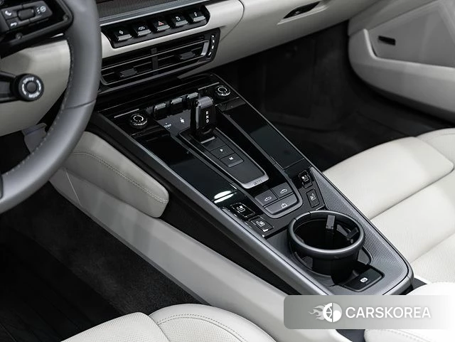 Porsche 911(992) id 4623685 из Кореи 19