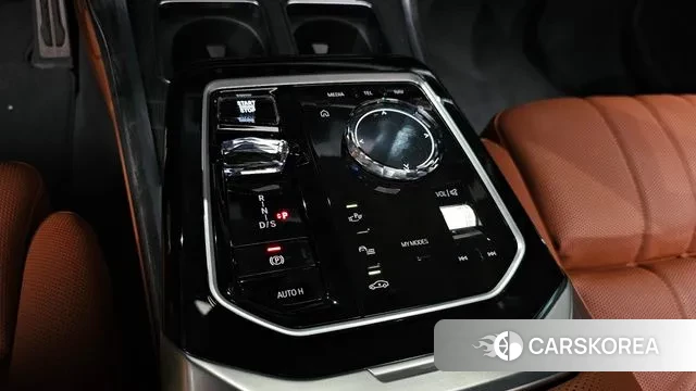 BMW 7 Series (G70) id 2993136 из Кореи 19