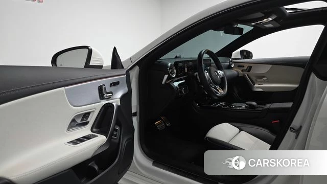 Mercedes-Benz CLA-Class C118 id 4764319 из Кореи 34