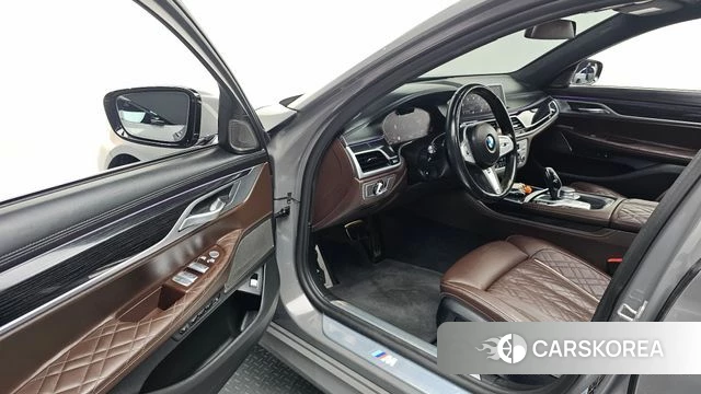 BMW 7 Series (G11) id 4775233 из Кореи 30