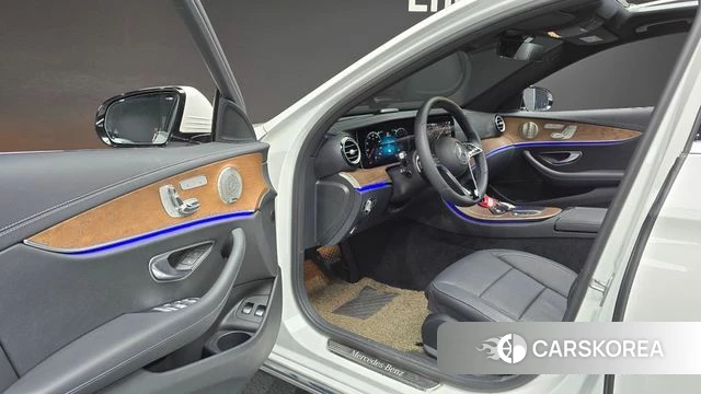 Mercedes-Benz E-Class W213 id 4881429 из Кореи 32
