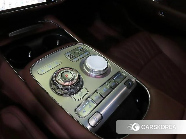 Genesis G90 (RS4) id 4488648 из Кореи 19