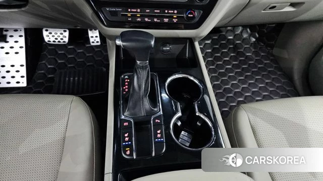 Kia The New Carnival id 4465576 из Кореи 19