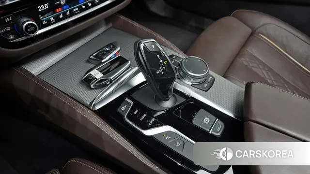 BMW 5 Series (G30) id 3220499 из Кореи 19