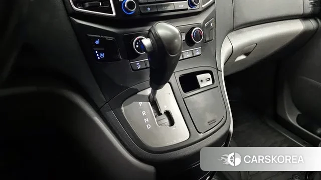 Hyundai The New Grand Starex id 2961682 из Кореи 19