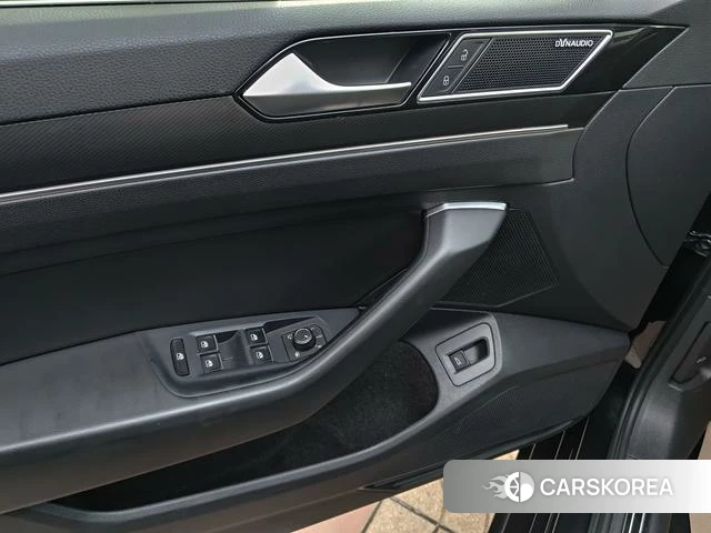 Volkswagen Magotan id 4265853 из Китая 13