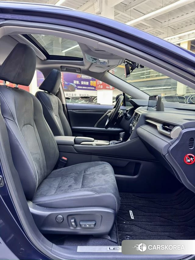 Lexus RX id 4260082 из Китая 13