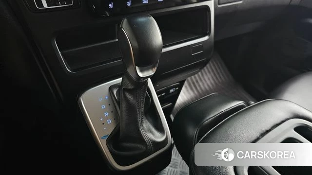 Hyundai Staria id 4671100 из Кореи 19