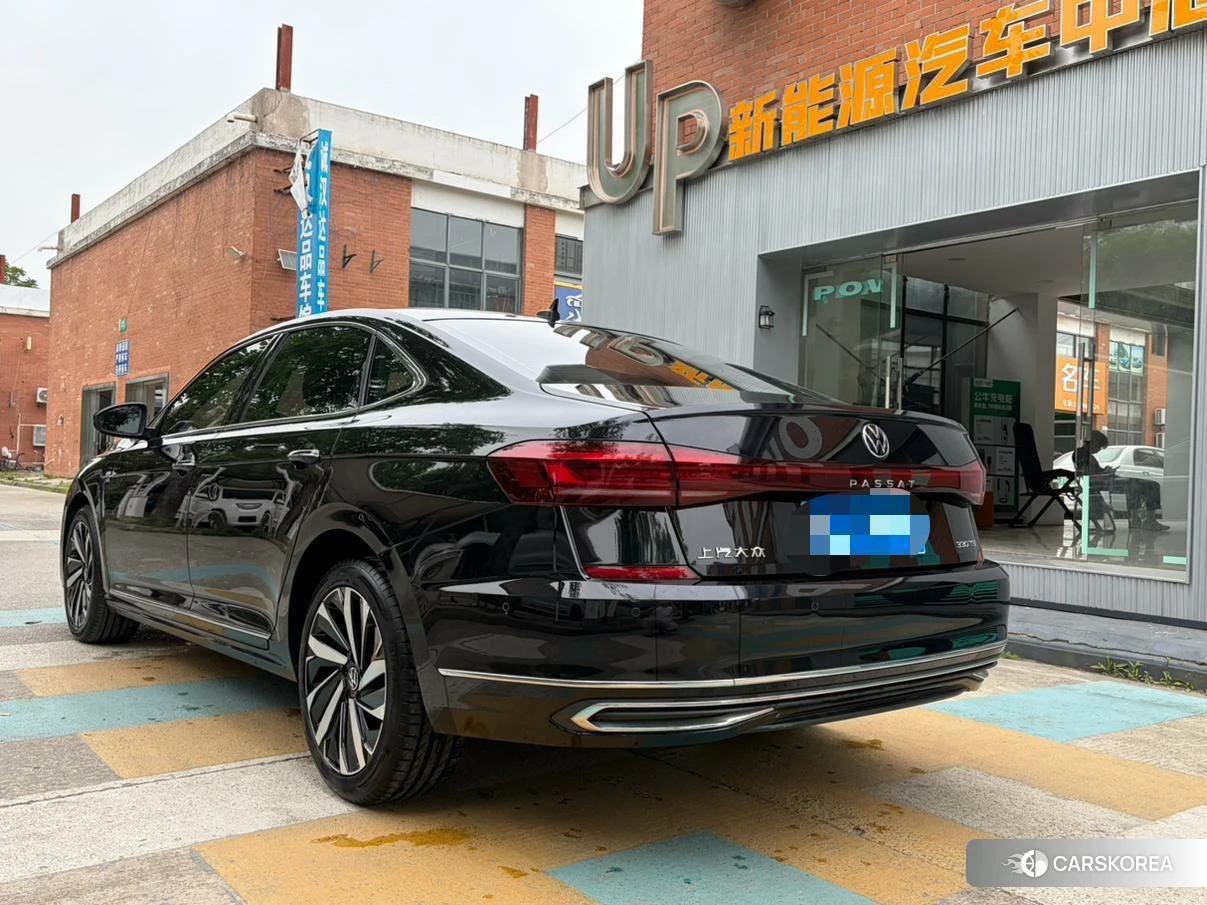 Volkswagen Passat id 4512422 из Китая 14