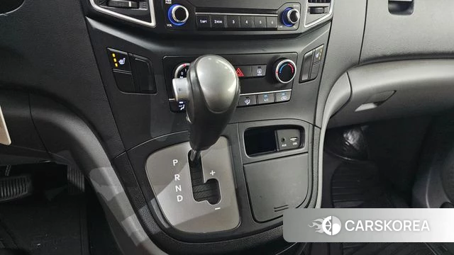 Hyundai The New Grand Starex id 4520458 из Кореи 19