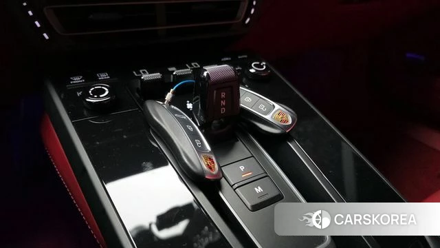 Porsche 911(992) id 3909882 из Кореи 19