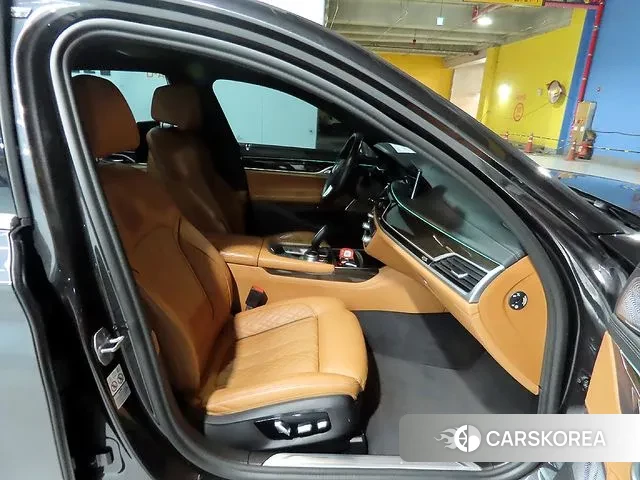 BMW 7 Series (G11) id 3472676 из Кореи 19