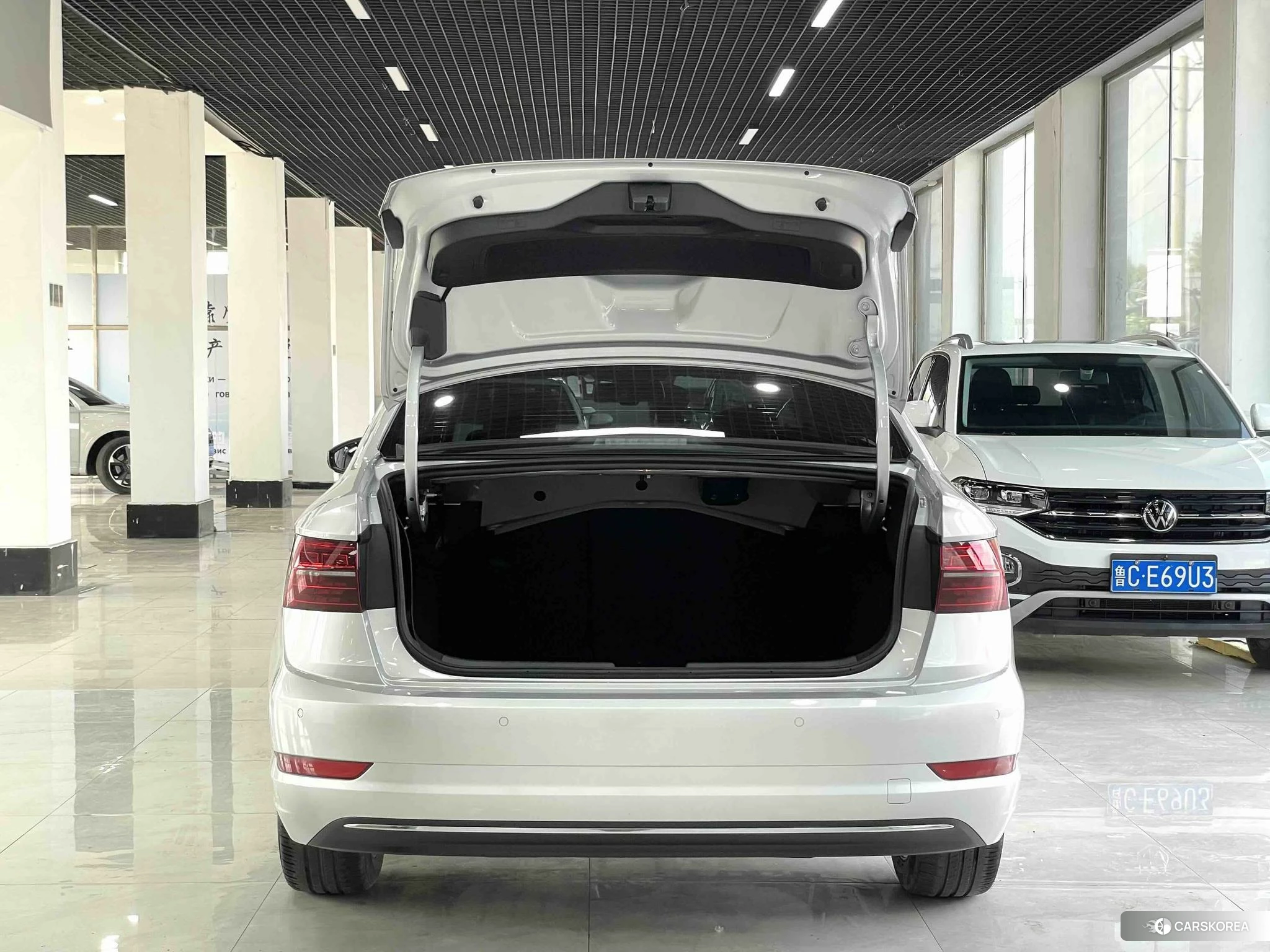 Volkswagen Sagitar id 4504680 из Китая 17