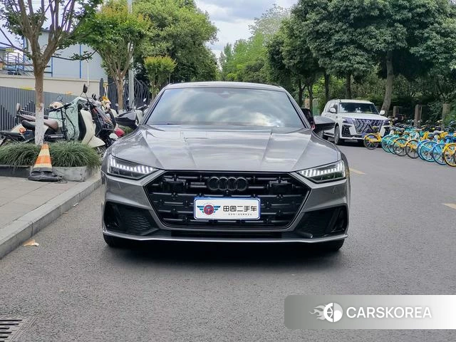 Audi A7L id 4261656 из Китая 9