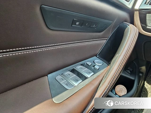 BMW 5 Series (G30) id 3807762 из Кореи 19