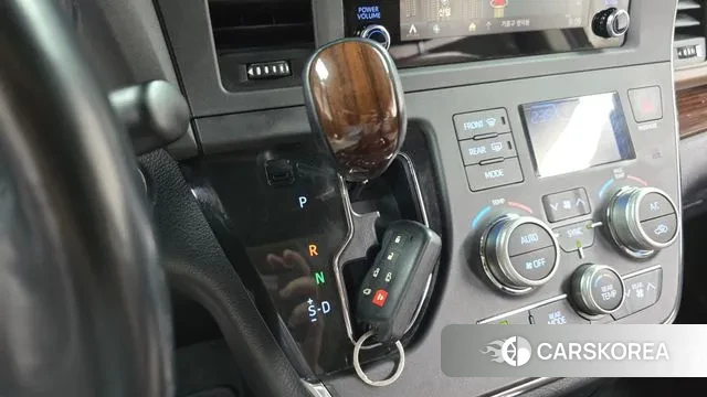 Toyota Sienna id 3418175 из Кореи 19