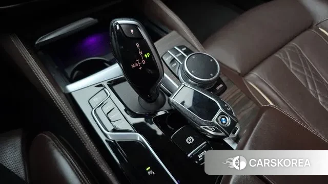 BMW 5 Series (G30) id 3611954 из Кореи 19