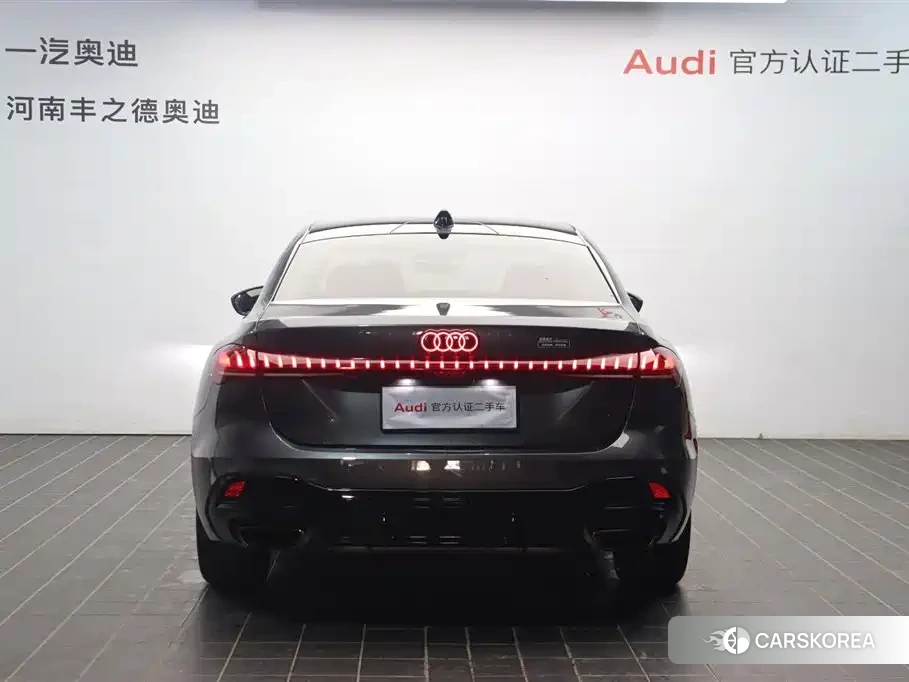 Audi A5L id 4577622 из Китая 13