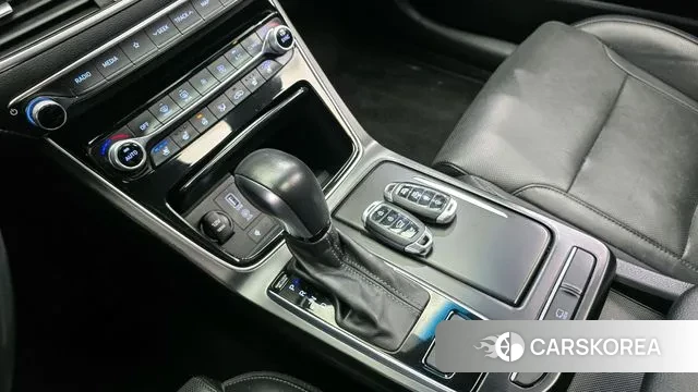 Hyundai Grandeur IG id 3039479 из Кореи 19