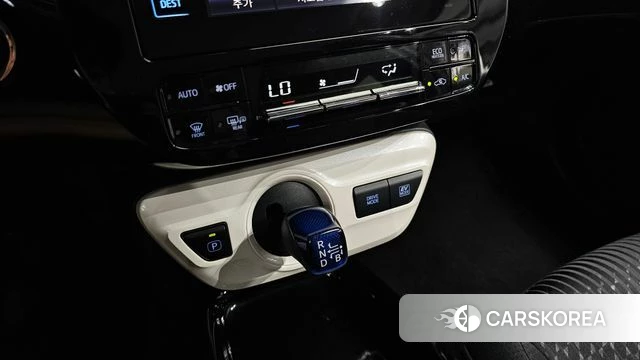 Toyota Prius 4th Generation id 4430593 из Кореи 19