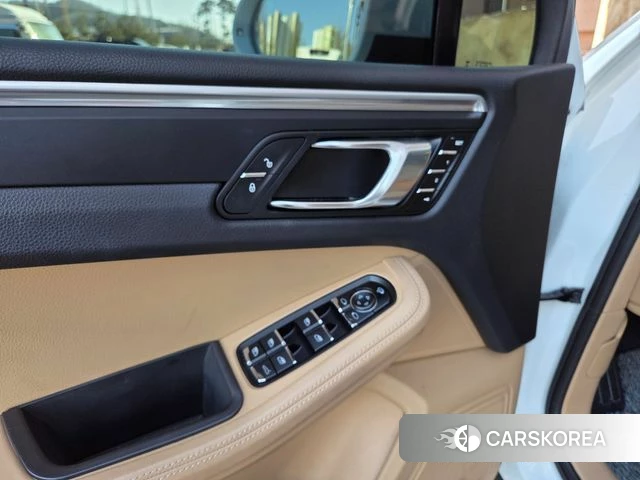 Porsche Macan id 3845715 из Кореи 18