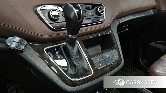 Hyundai The New Grand Starex id 4225716 из Кореи 33