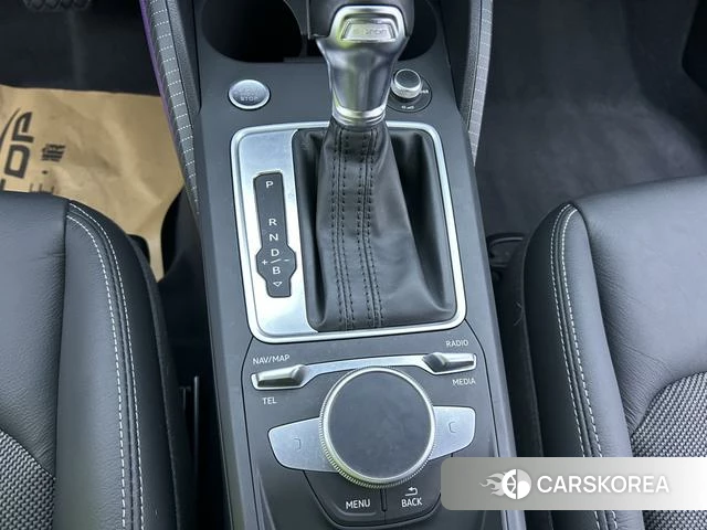 Audi Q2L e-tron id 4314825 из Китая 18