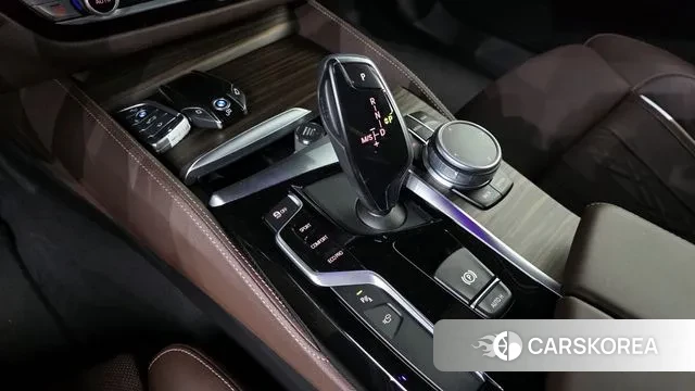 BMW 5 Series (G30) id 2976497 из Кореи 19