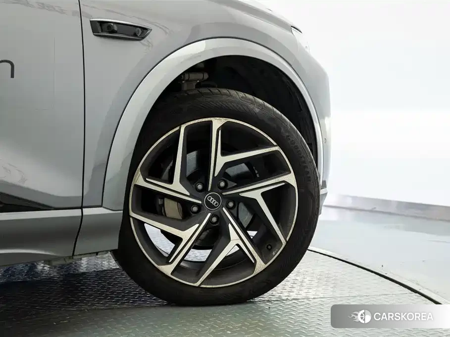 Audi Q6L e-tron id 4583853 из Китая 25
