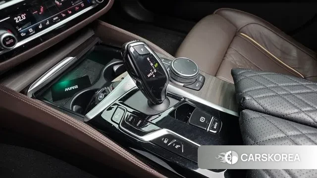 BMW 5 Series (G30) id 3577796 из Кореи 19