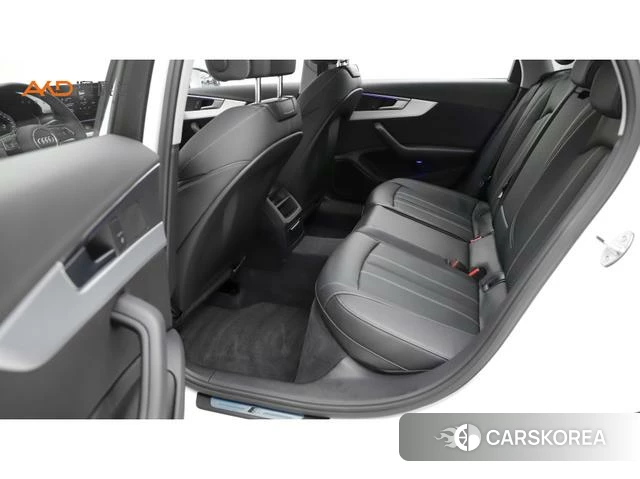 Audi A4L id 4335174 из Китая 9