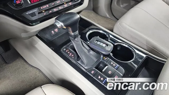 Kia The New Carnival id 2813207 из Кореи 19