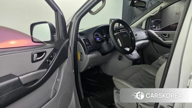 Hyundai The New Grand Starex id 4417476 из Кореи 18