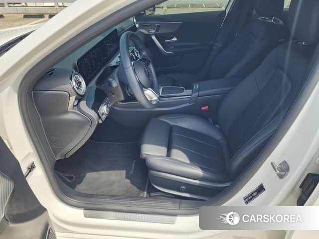 Mercedes-Benz A-Class W177 id 4342946 из Кореи 19