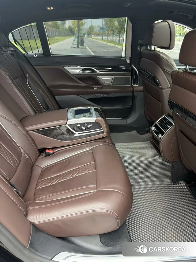 BMW 7 series id 4265567 из Китая 26