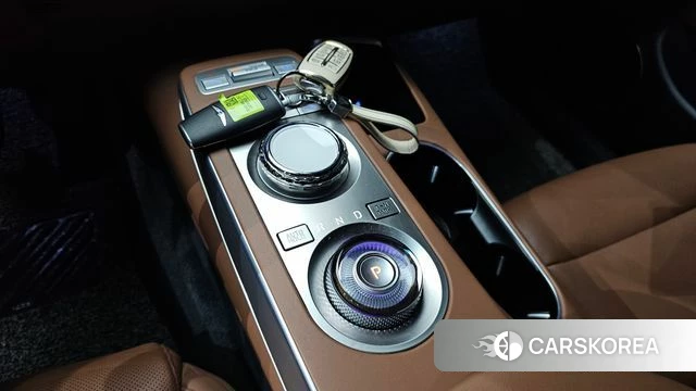 Genesis GV70 id 3915305 из Кореи 19