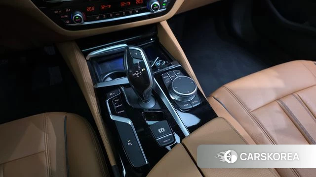 BMW 5 Series (G30) id 4780536 из Кореи 19